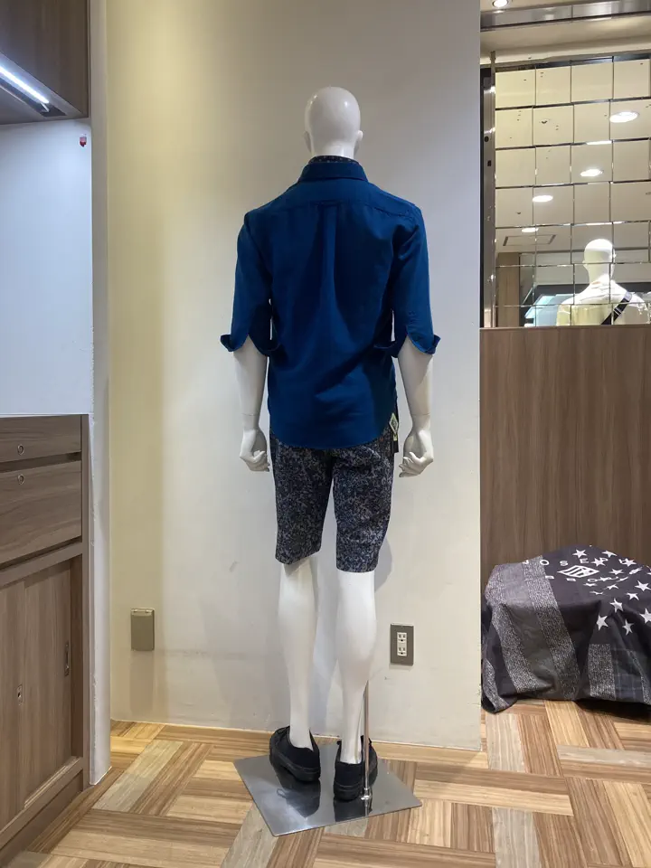 JOSEPH ABBOUD スタッフ コーディネート画像