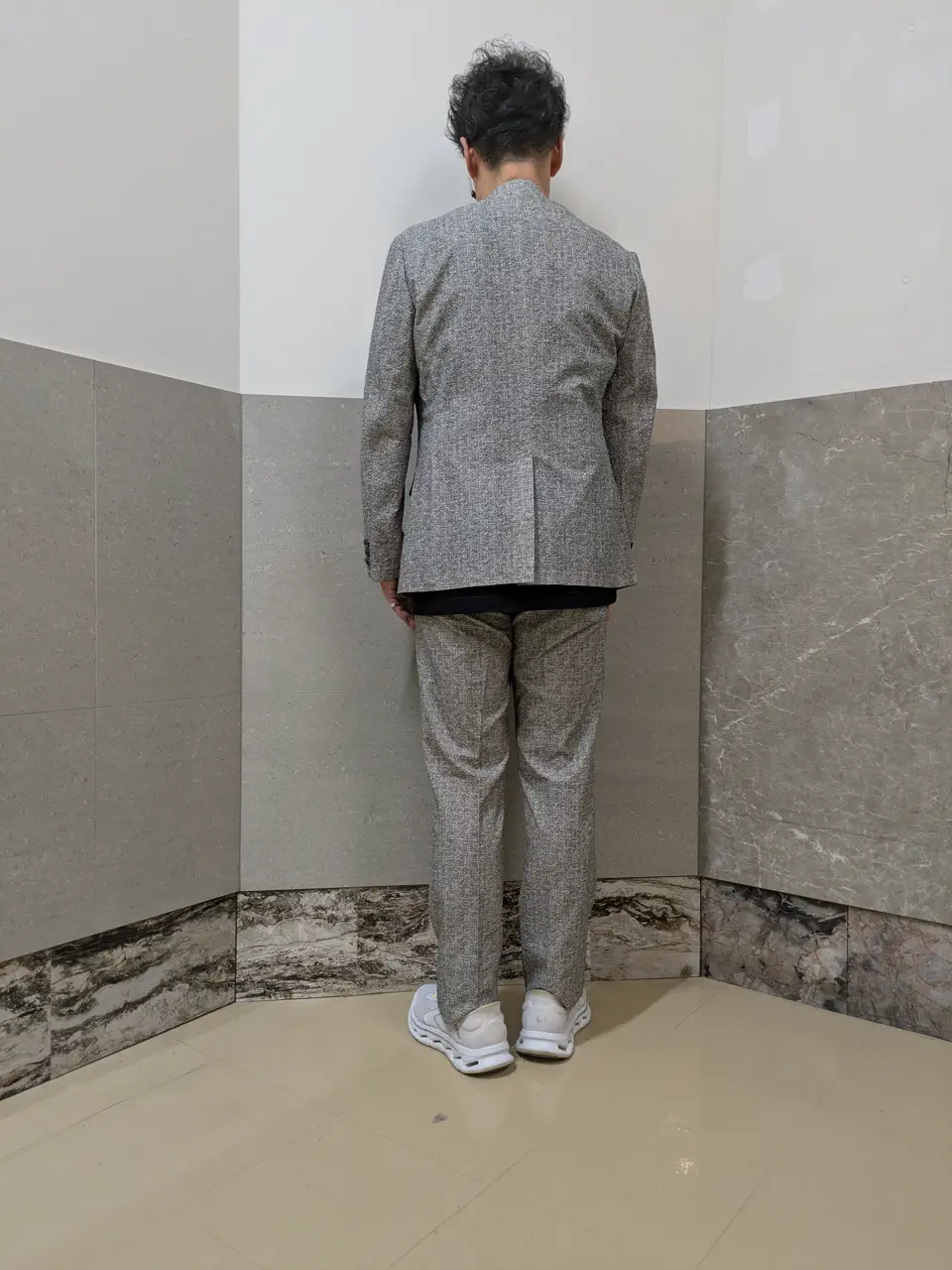 JOSEPH ABBOUD 橋場 コーディネート画像