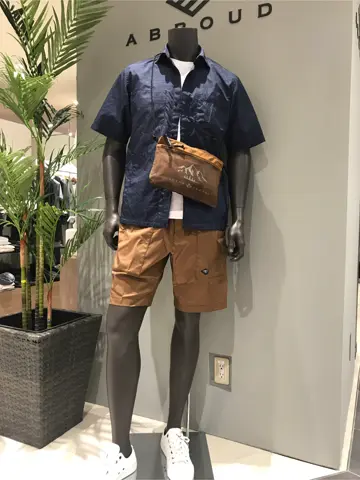 JOSEPH ABBOUD 伊津野 コーディネート画像