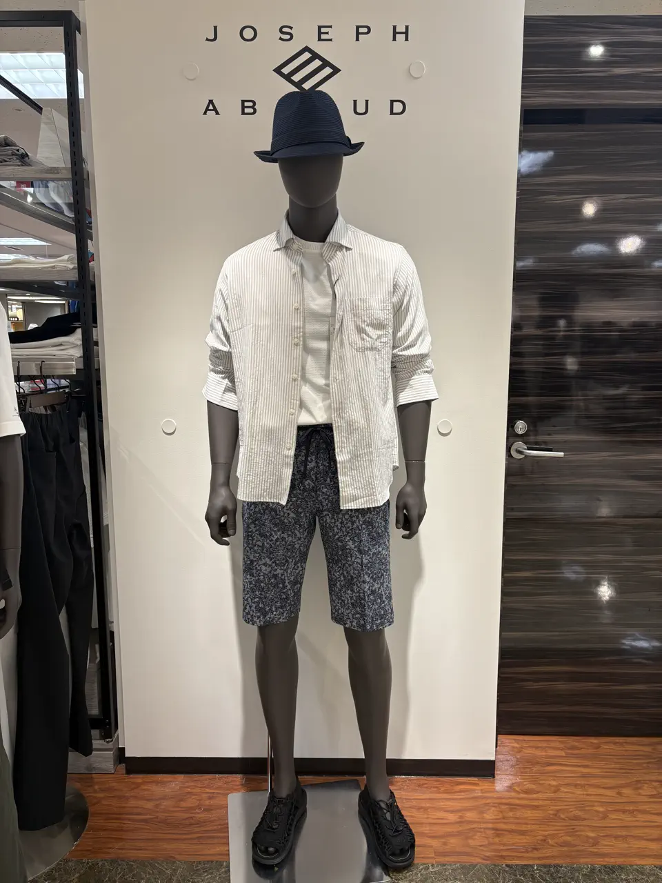 JOSEPH ABBOUD 坪井 コーディネート画像