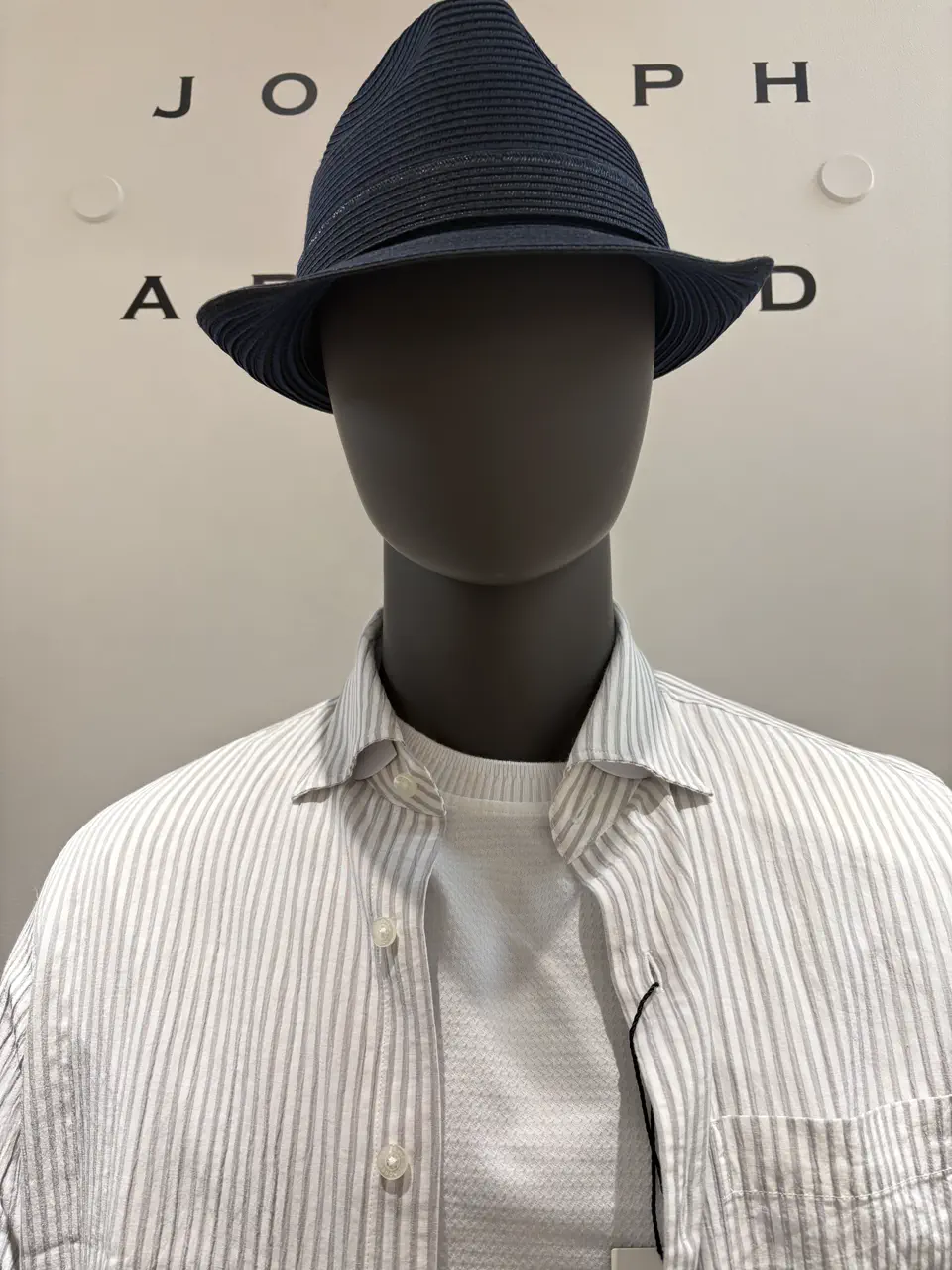 JOSEPH ABBOUD 坪井 コーディネート画像