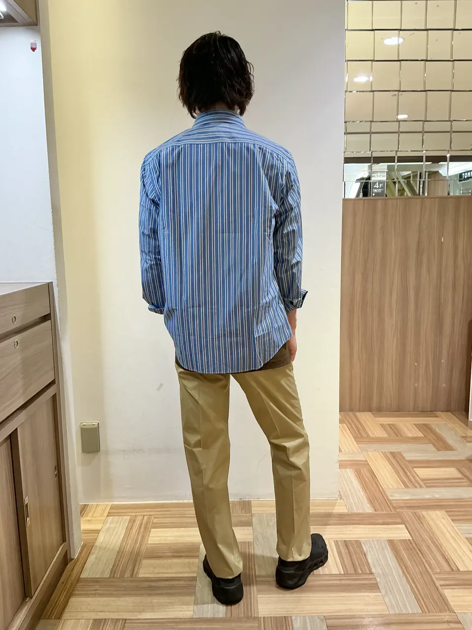 JOSEPH ABBOUD カイリ コーディネート画像