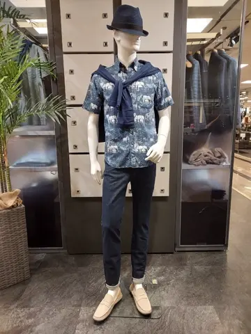 JOSEPH ABBOUD 宮下 コーディネート画像