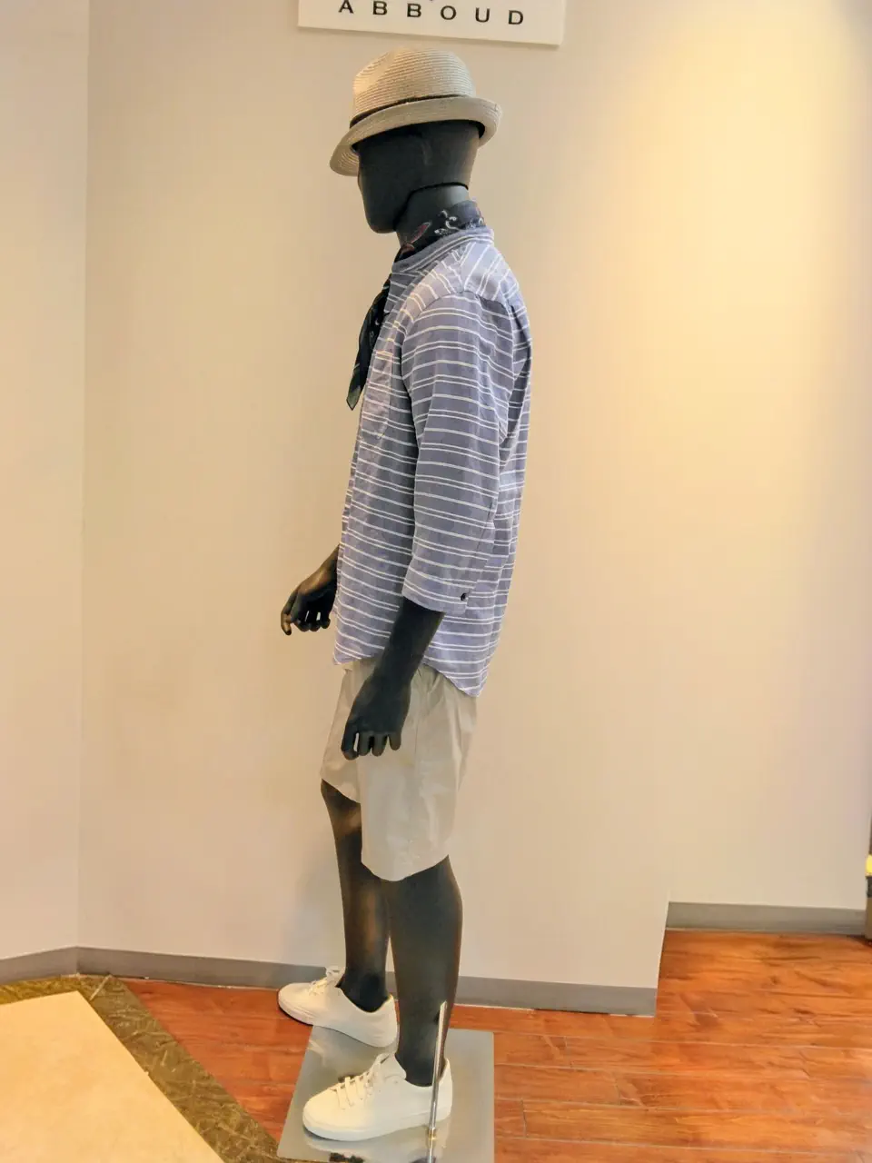 JOSEPH ABBOUD 　伊丹 コーディネート画像