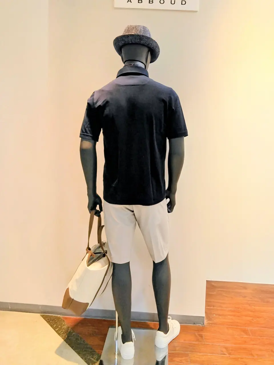 JOSEPH ABBOUD 　伊丹 コーディネート画像
