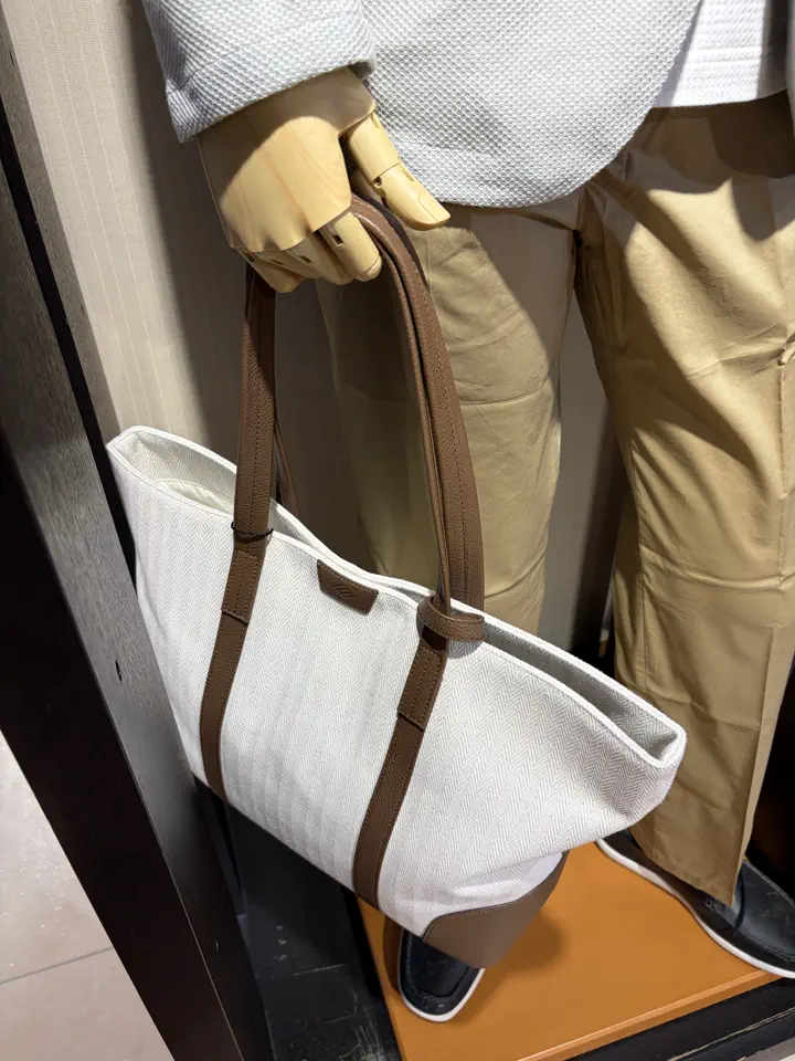 JOSEPH ABBOUD 山口 コーディネート画像