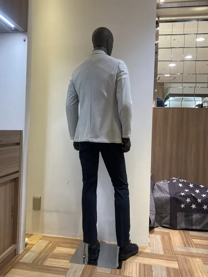 JOSEPH ABBOUD スタッフ コーディネート画像