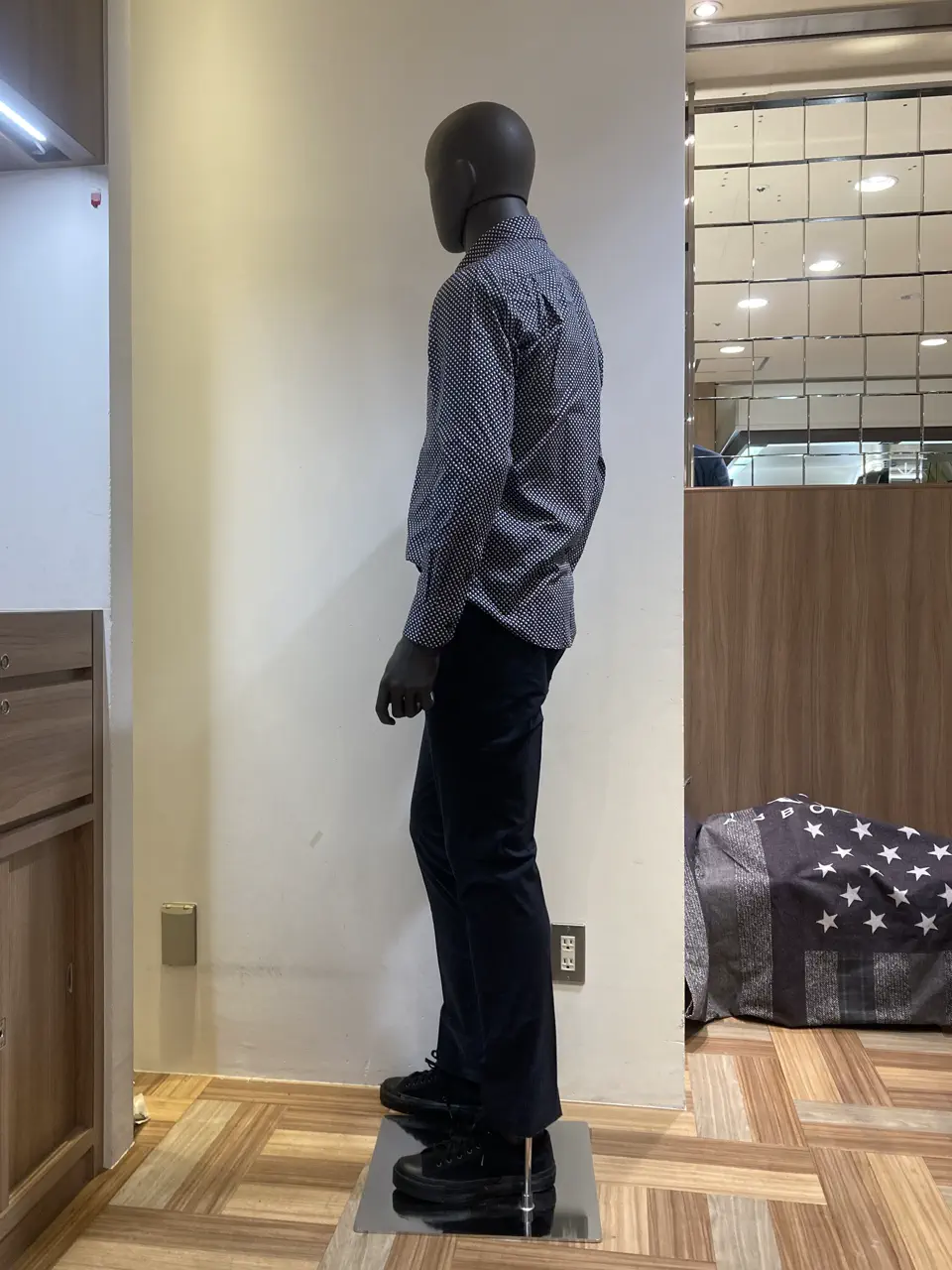 JOSEPH ABBOUD スタッフ コーディネート画像