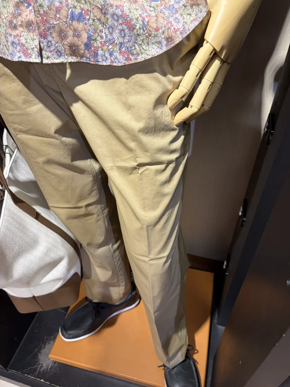 JOSEPH ABBOUD 山口 コーディネート画像