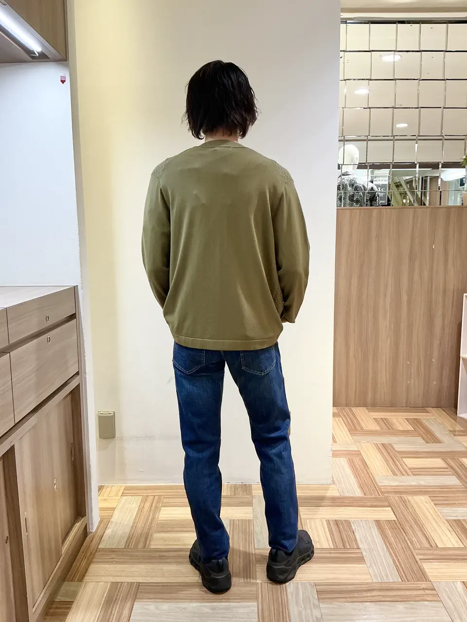 JOSEPH ABBOUD カイリ コーディネート画像