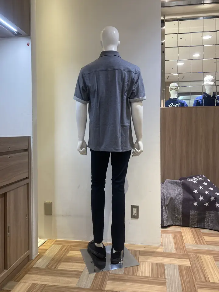 JOSEPH ABBOUD スタッフ コーディネート画像