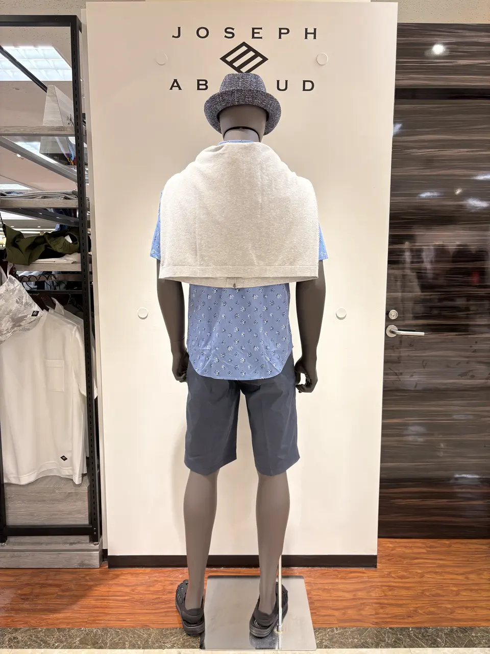 JOSEPH ABBOUD 碇 コーディネート画像