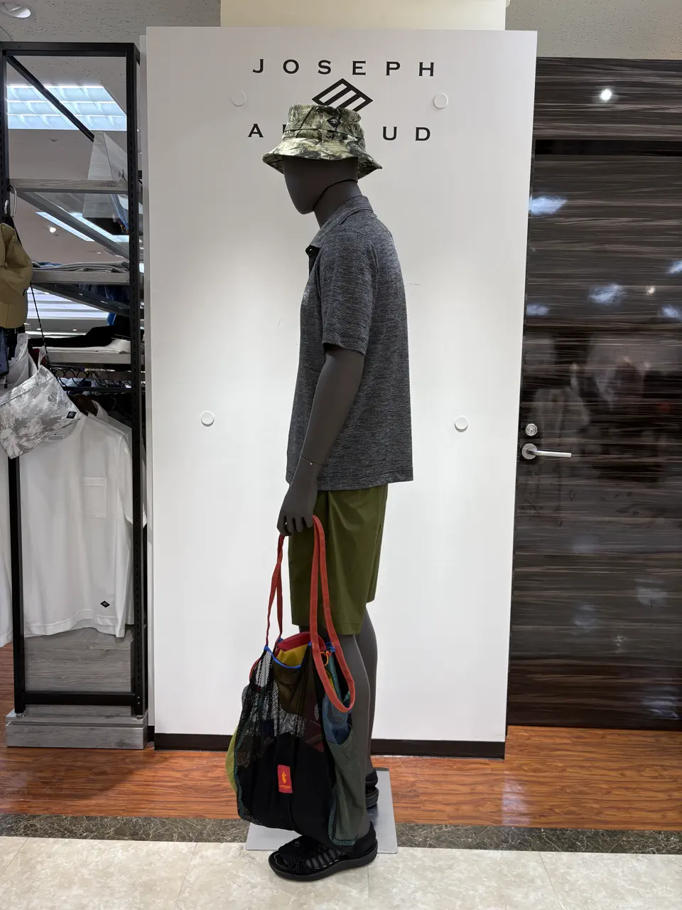 JOSEPH ABBOUD 碇 コーディネート画像
