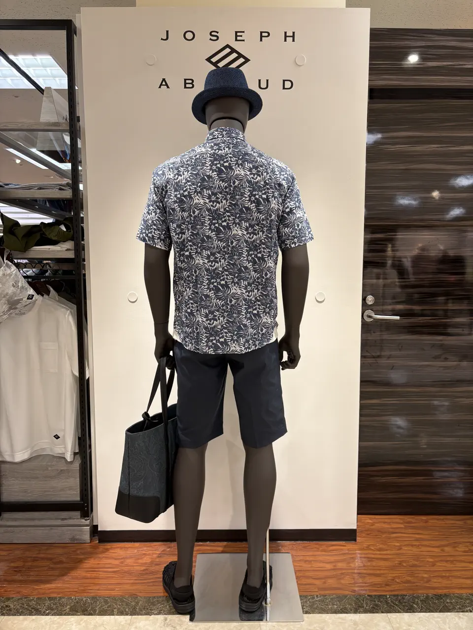 JOSEPH ABBOUD 碇 コーディネート画像