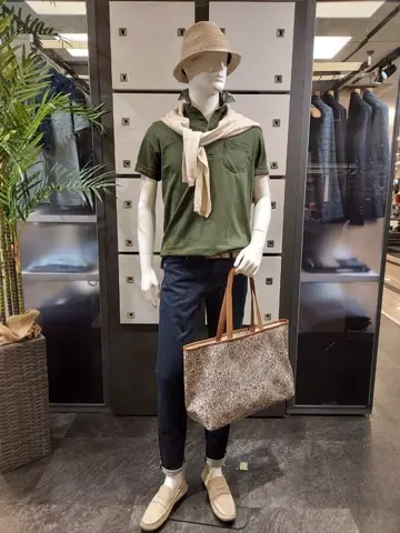 JOSEPH ABBOUD 宮下 コーディネート画像