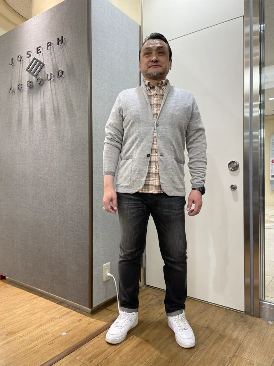 JOSEPH ABBOUD 辰見 コーディネート画像