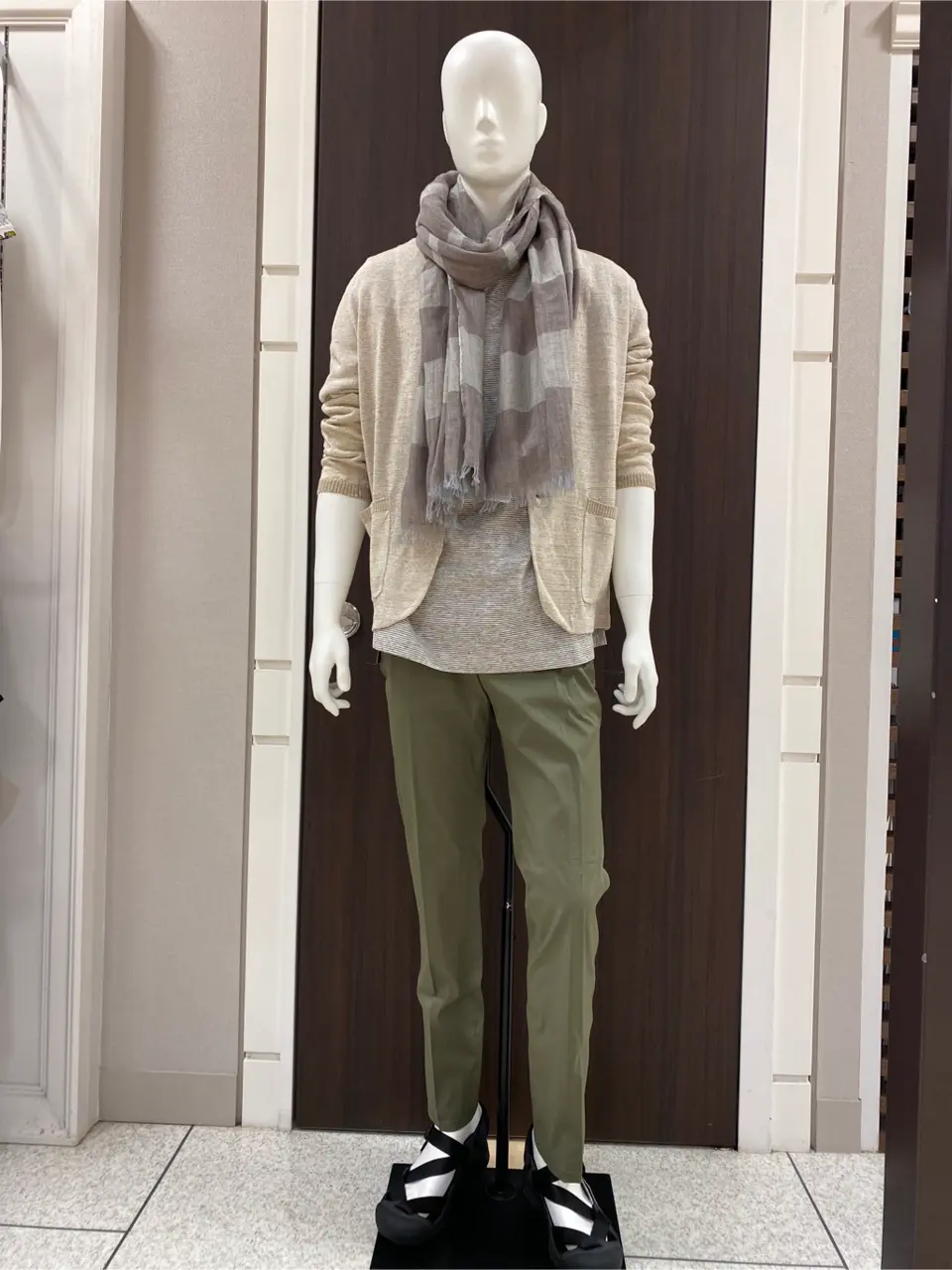 JOSEPH ABBOUD 松山 コーディネート画像