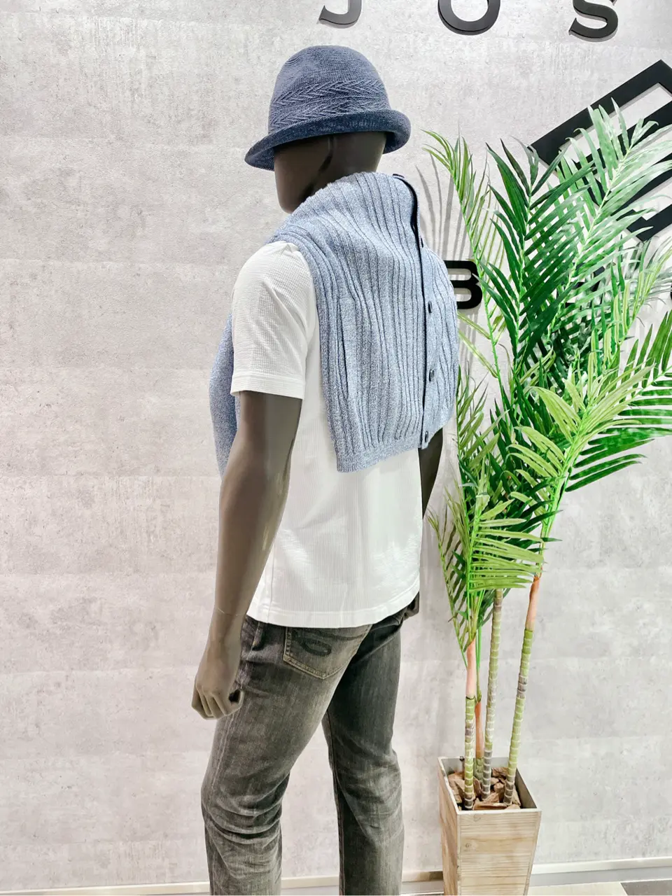 JOSEPH ABBOUD 二澤 コーディネート画像