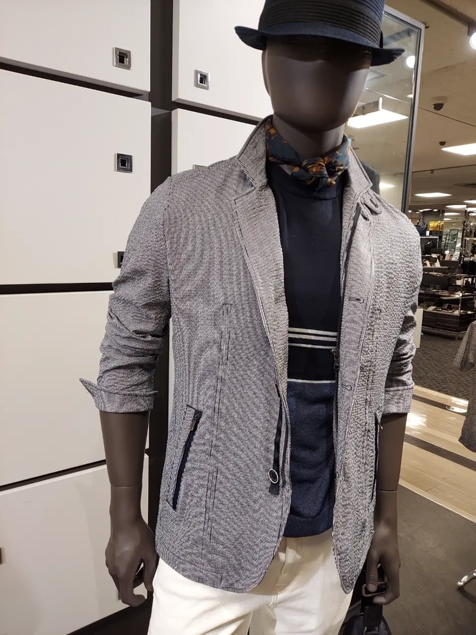 JOSEPH ABBOUD 宮下 コーディネート画像