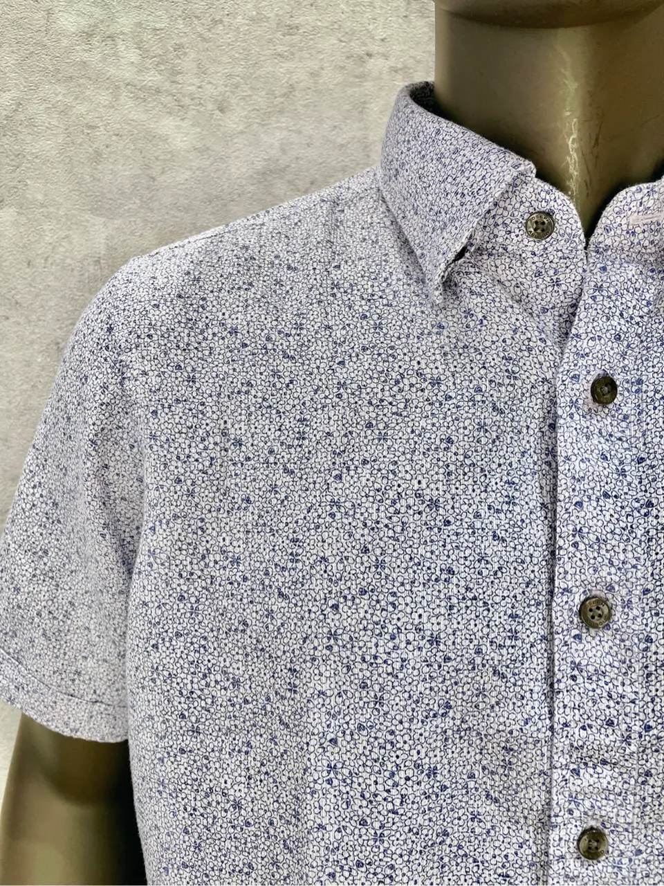 JOSEPH ABBOUD 二澤 コーディネート画像