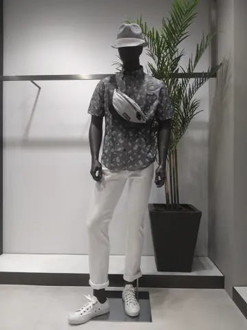 JOSEPH ABBOUD 重留 コーディネート画像