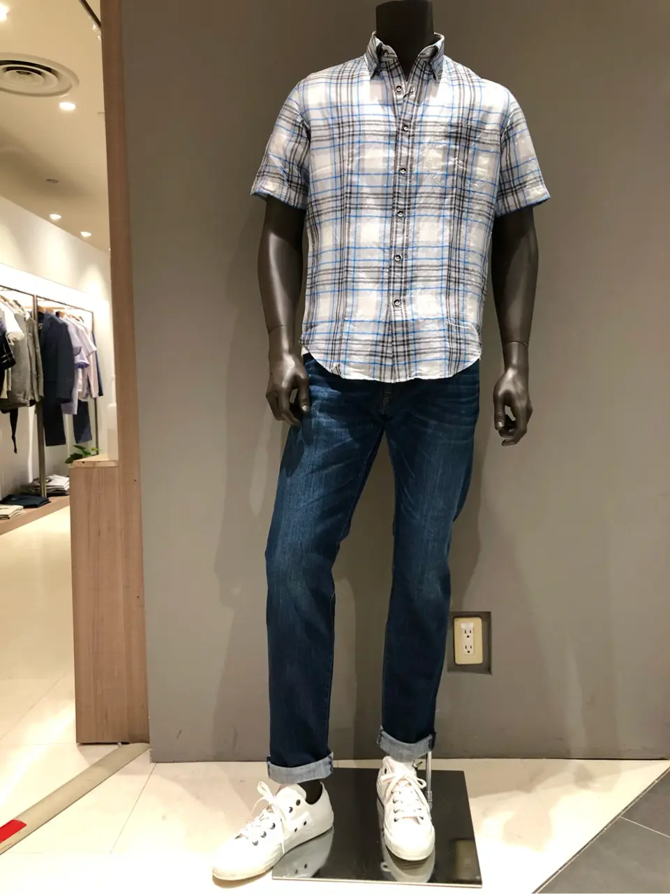 JOSEPH ABBOUD 川田 コーディネート画像