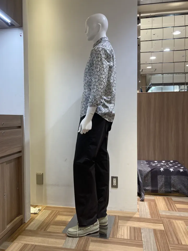 JOSEPH ABBOUD スタッフ コーディネート画像