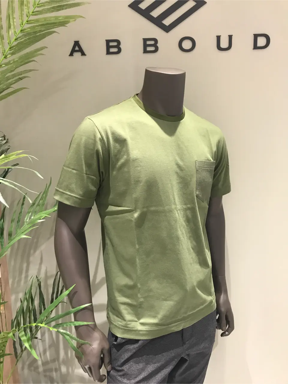 JOSEPH ABBOUD 伊津野 コーディネート画像