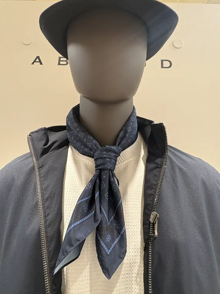 JOSEPH ABBOUD 坪井 コーディネート画像