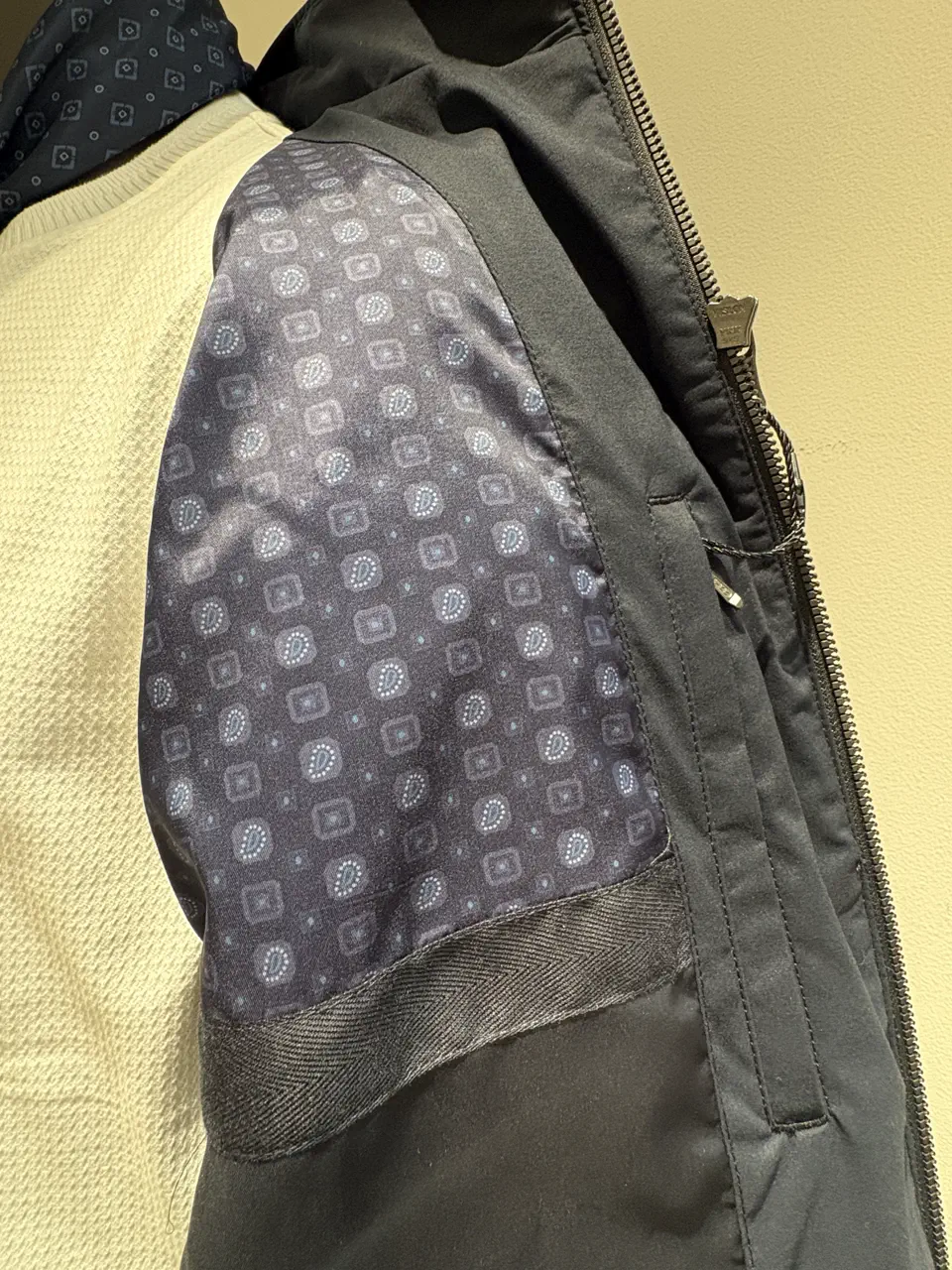 JOSEPH ABBOUD 坪井 コーディネート画像
