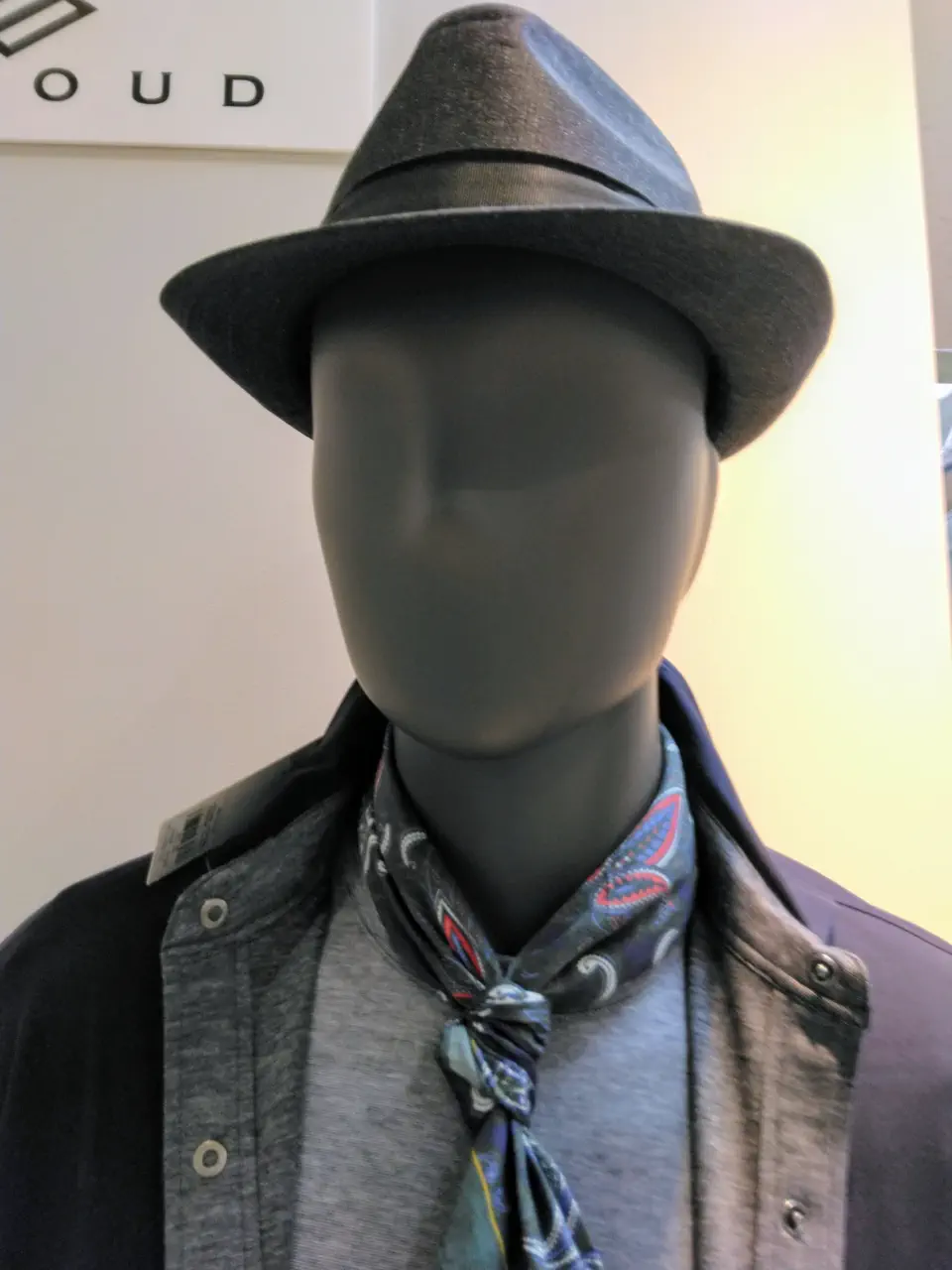 JOSEPH ABBOUD 　伊丹 コーディネート画像