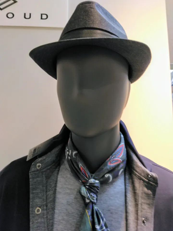 JOSEPH ABBOUD 　伊丹 コーディネート画像