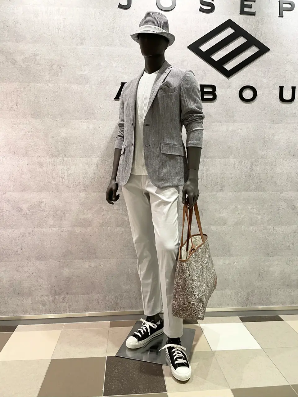  東　 コーディネート画像