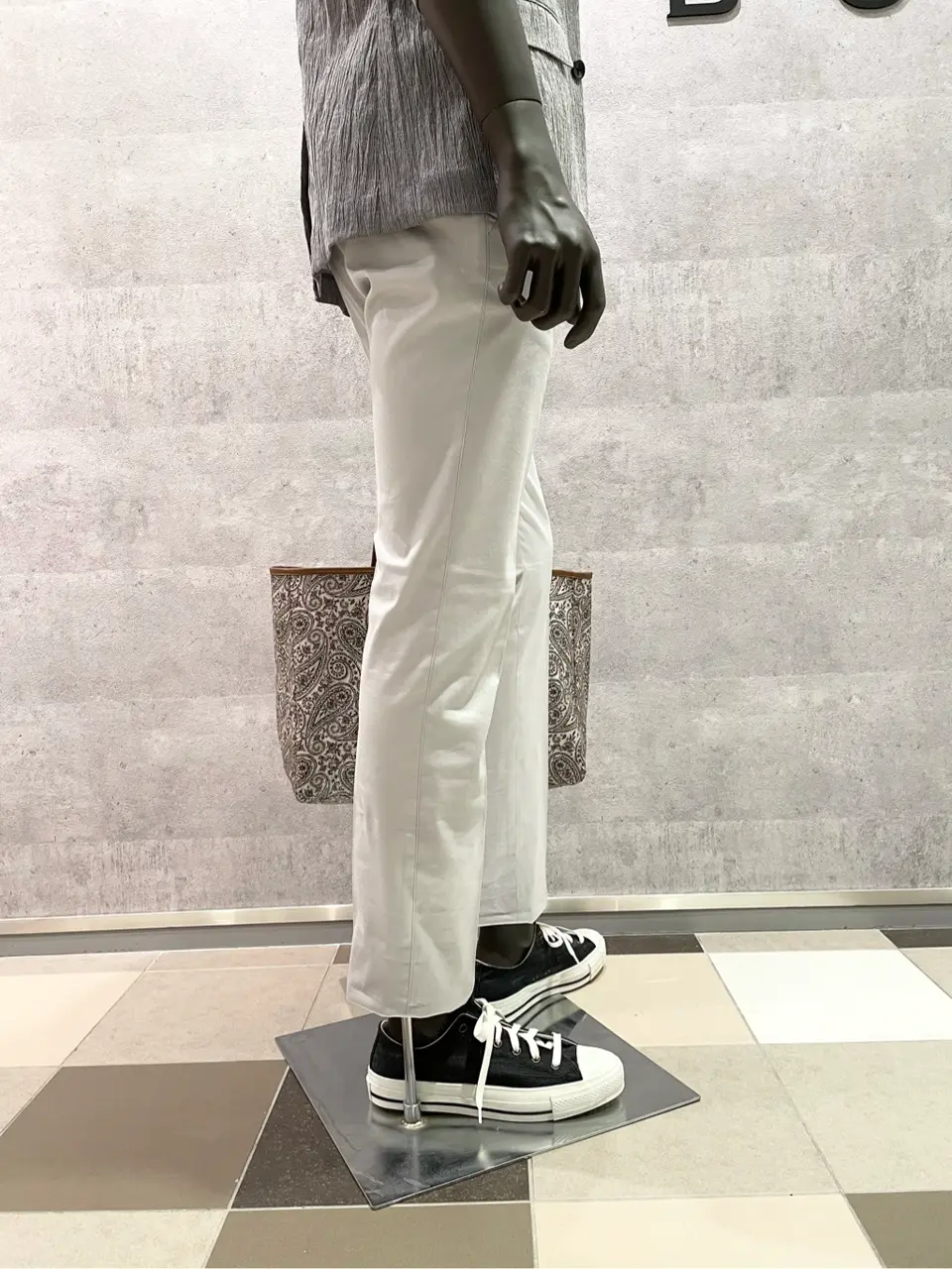 JOSEPH ABBOUD 東　 コーディネート画像