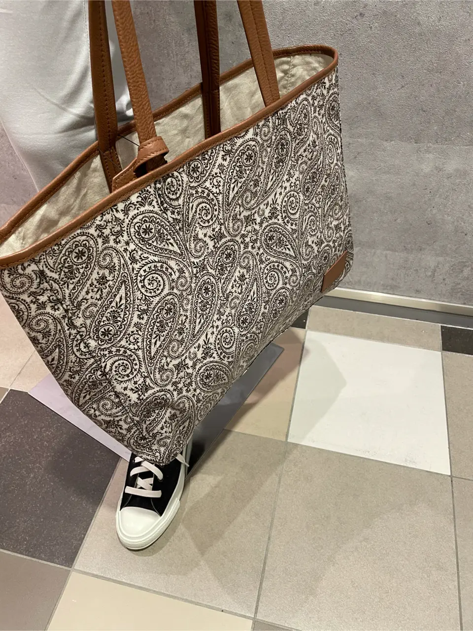 JOSEPH ABBOUD 東　 コーディネート画像