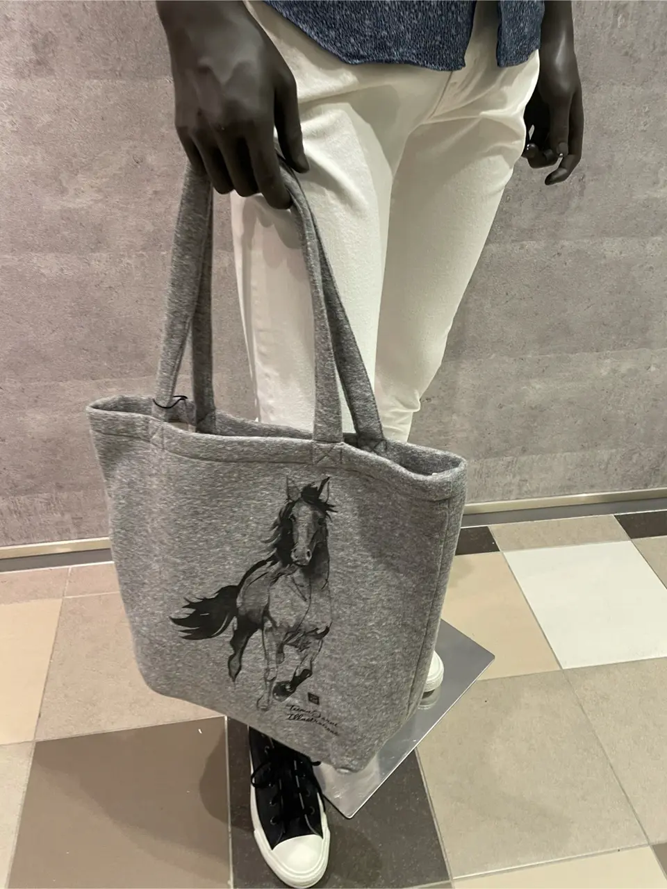 JOSEPH ABBOUD 東　 コーディネート画像