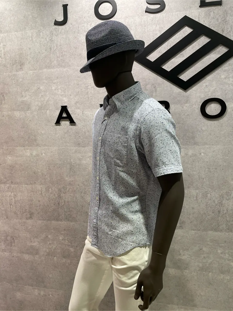 JOSEPH ABBOUD 東　 コーディネート画像