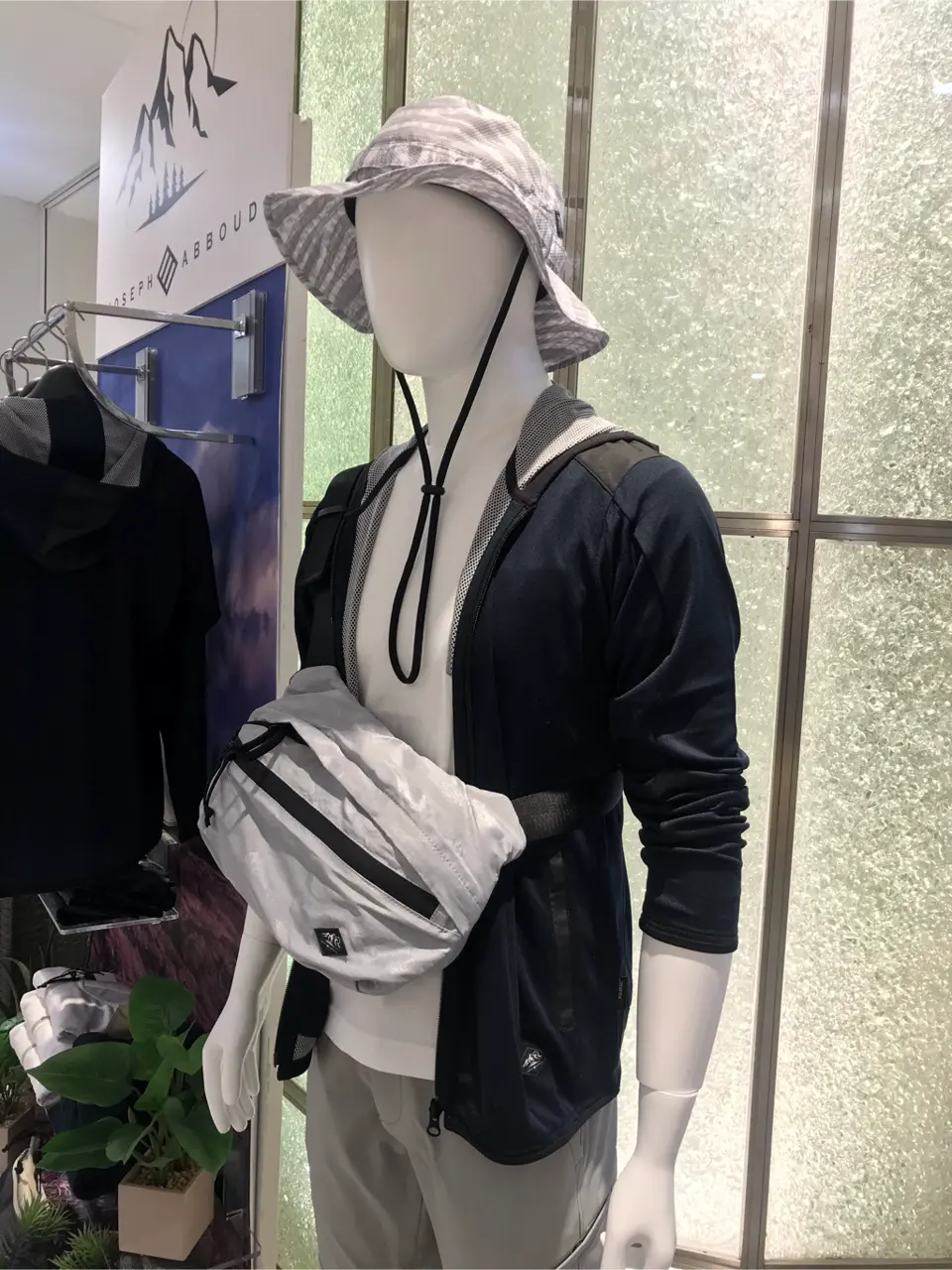 JOSEPH ABBOUD 増田 コーディネート画像