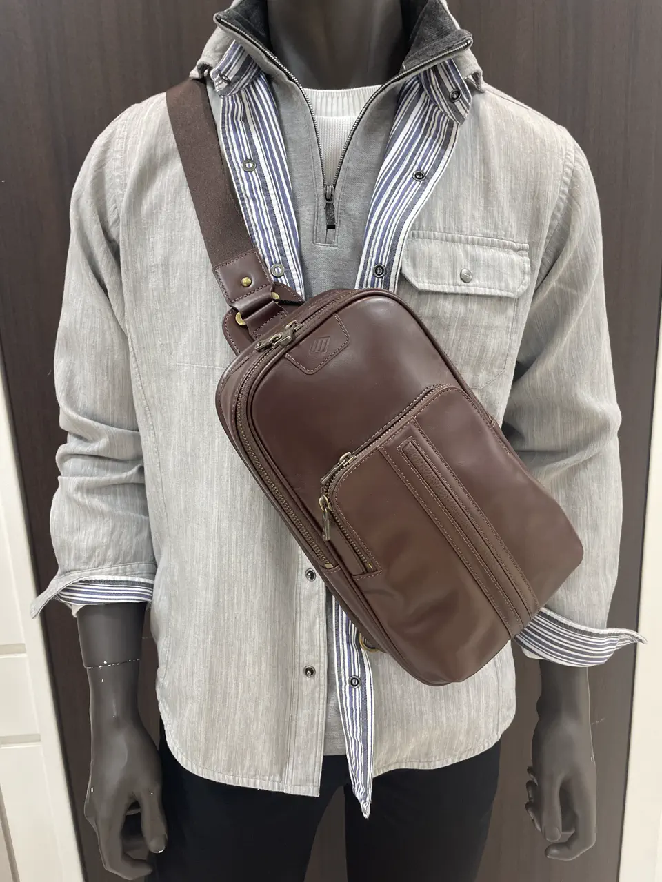 JOSEPH ABBOUD 松山 コーディネート画像