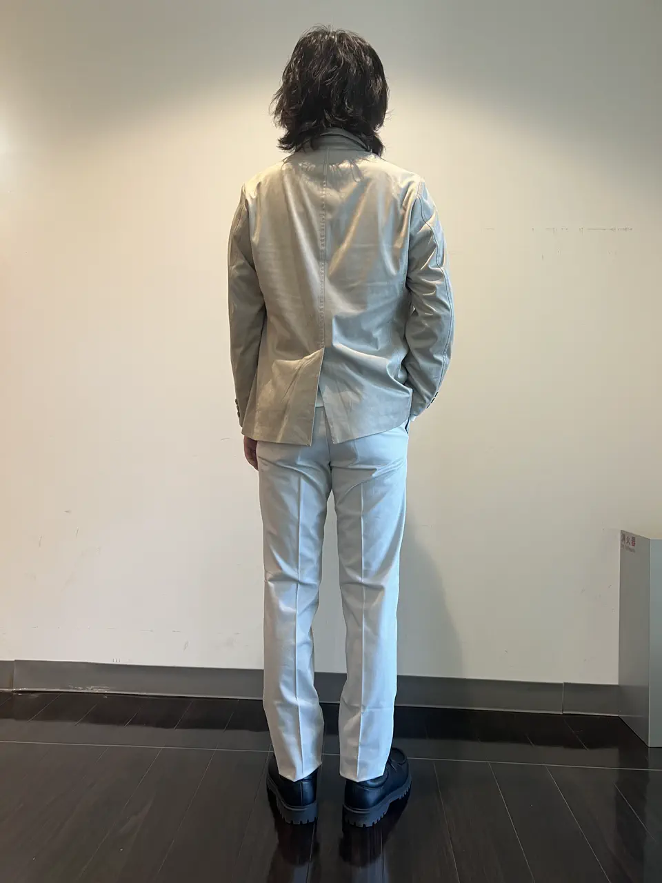 JOSEPH ABBOUD 安藤 コーディネート画像