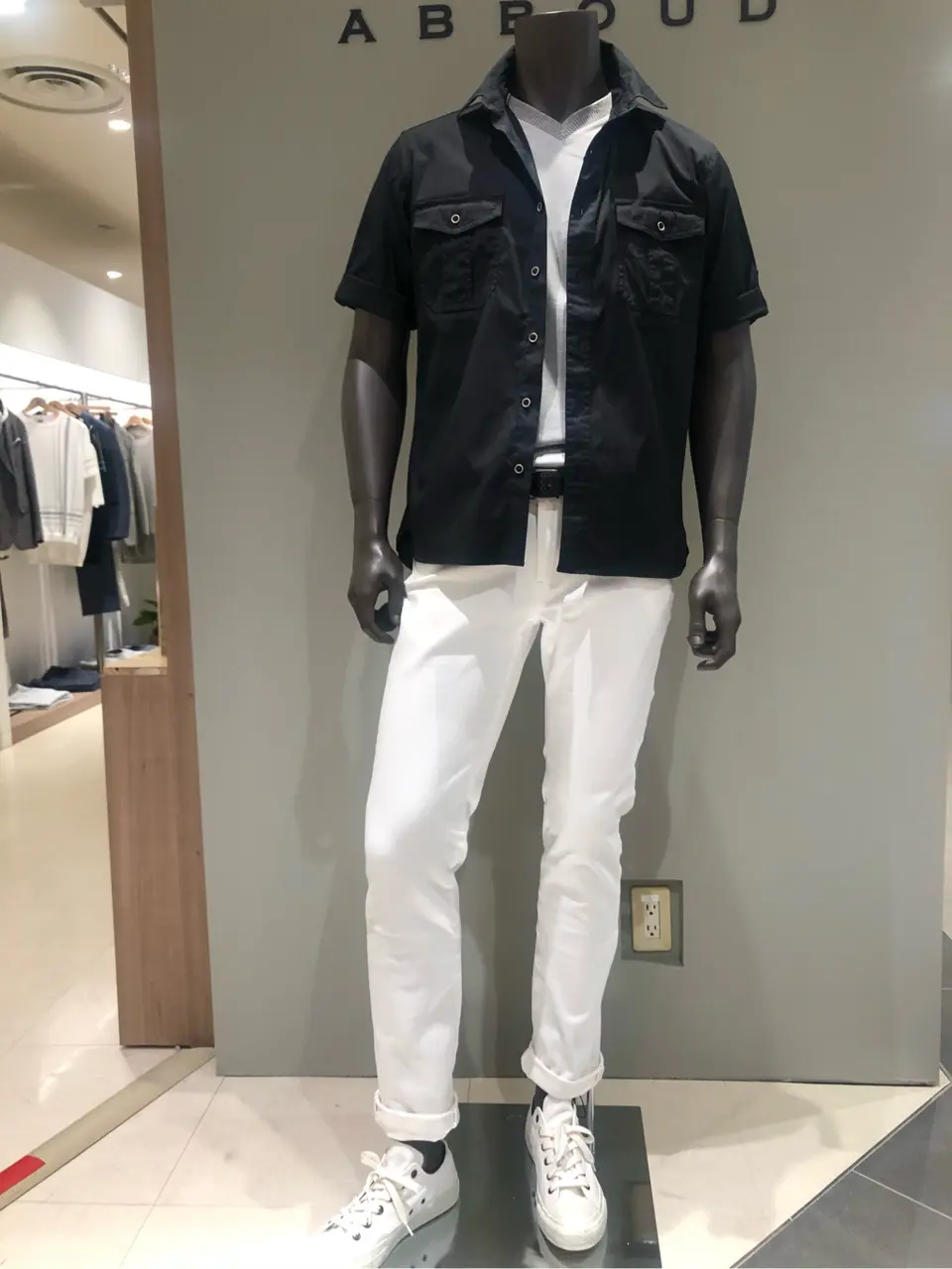 JOSEPH ABBOUD 川田 コーディネート画像