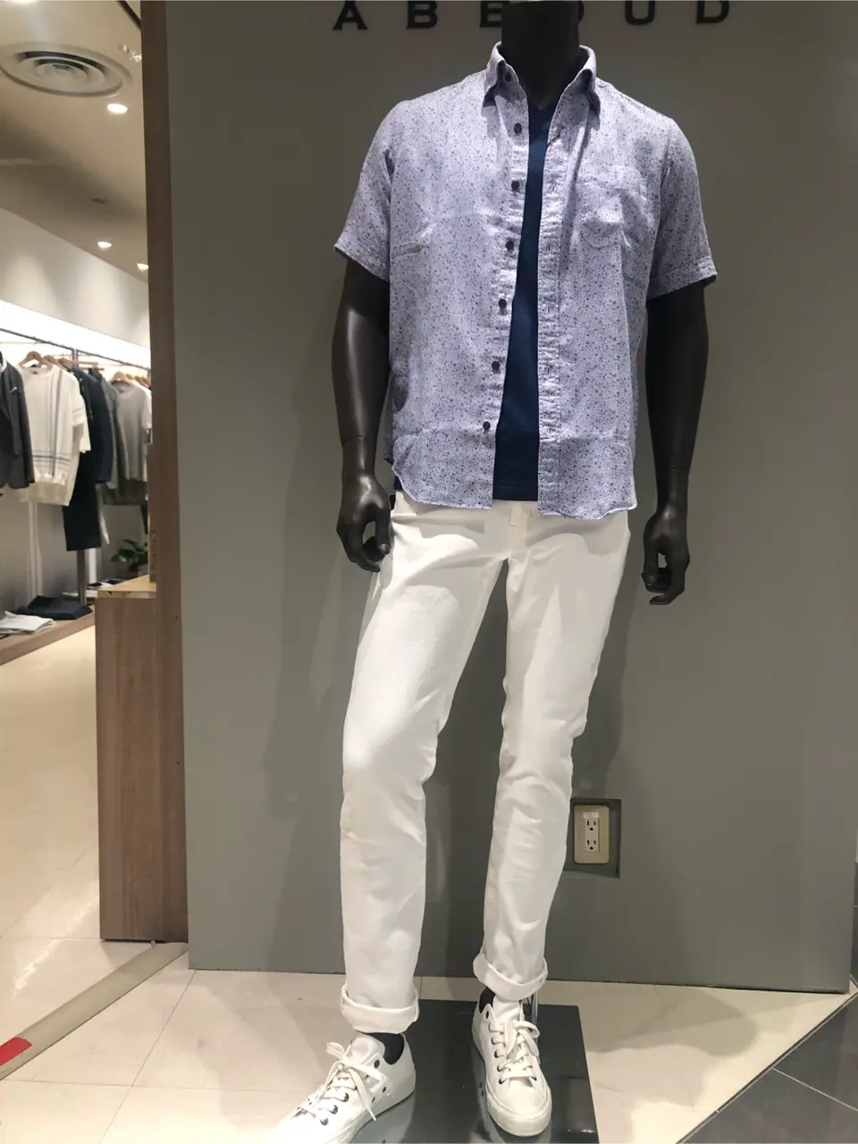 JOSEPH ABBOUD 川田 コーディネート画像