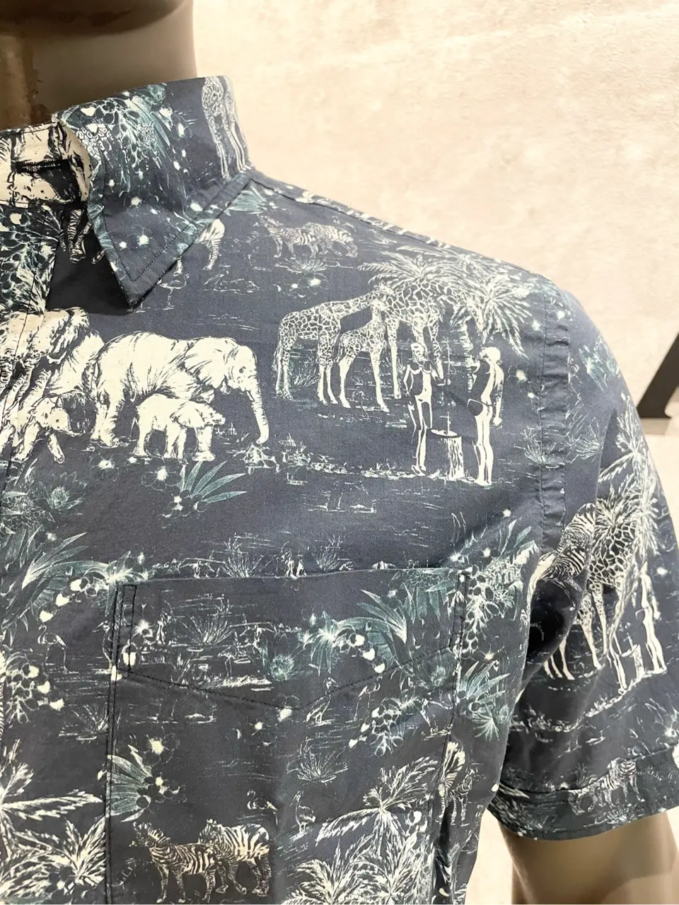 JOSEPH ABBOUD 東　 コーディネート画像