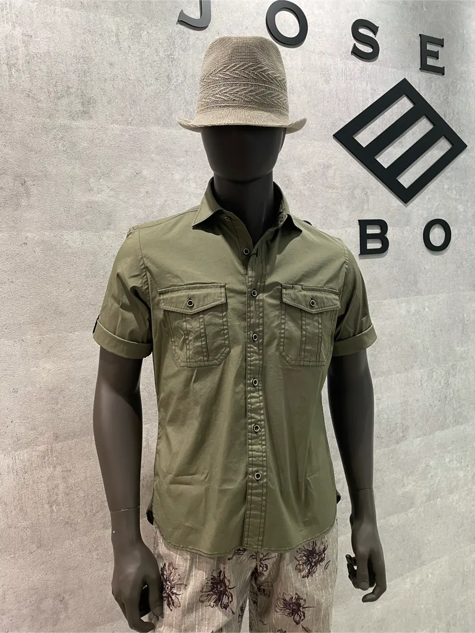 JOSEPH ABBOUD 東　 コーディネート画像