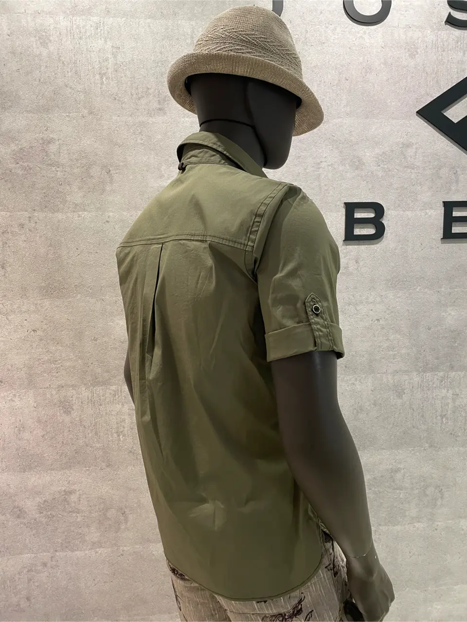 JOSEPH ABBOUD 東　 コーディネート画像