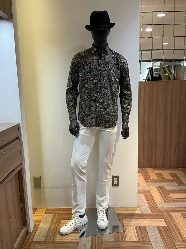 JOSEPH ABBOUD 小城 コーディネート画像