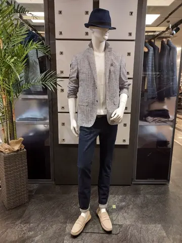 JOSEPH ABBOUD 宮下 コーディネート画像