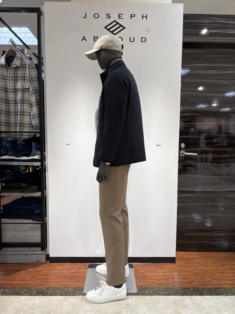 JOSEPH ABBOUD 碇 コーディネート画像