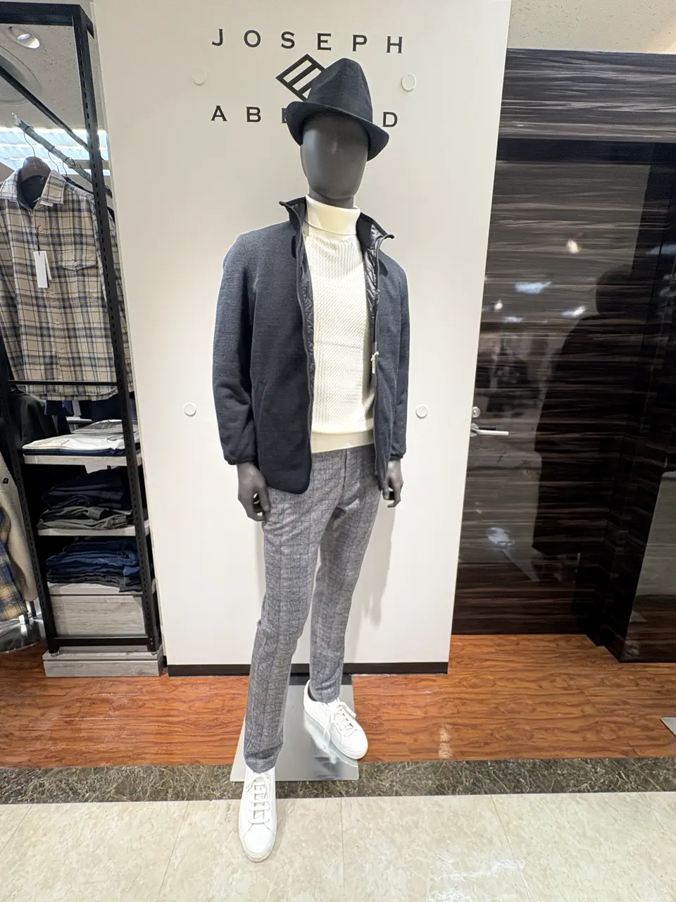  坪井 コーディネート画像