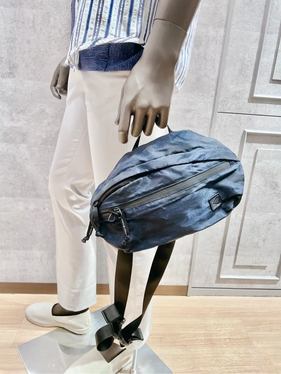 JOSEPH ABBOUD 二澤 コーディネート画像